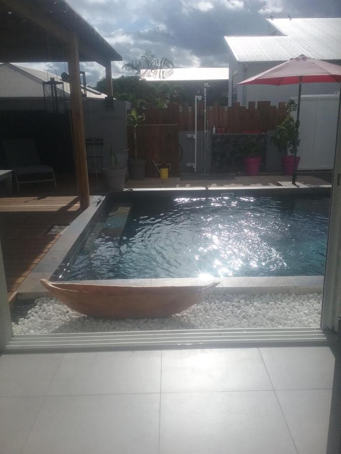 Maison Tonga Piscine Jaccuzi Saint Pierre Bagian luar foto